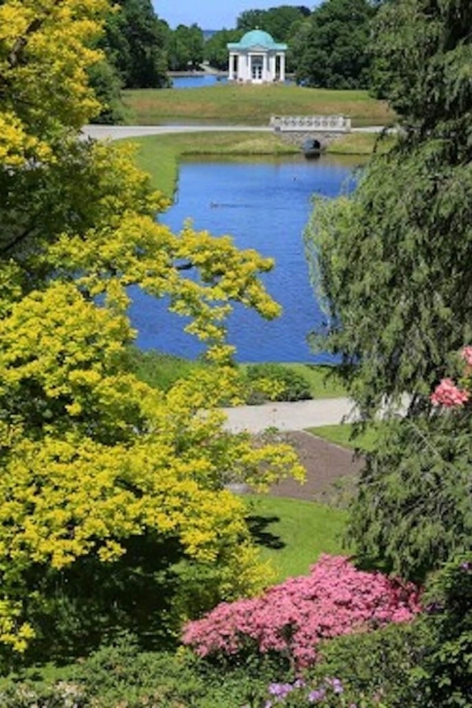 SIEBENBERGEN ISLAND